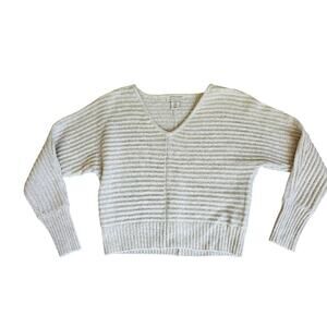 Sincerely Jules Women's Tan V-neckline Long Sleeves Cropped Sweater Size XS